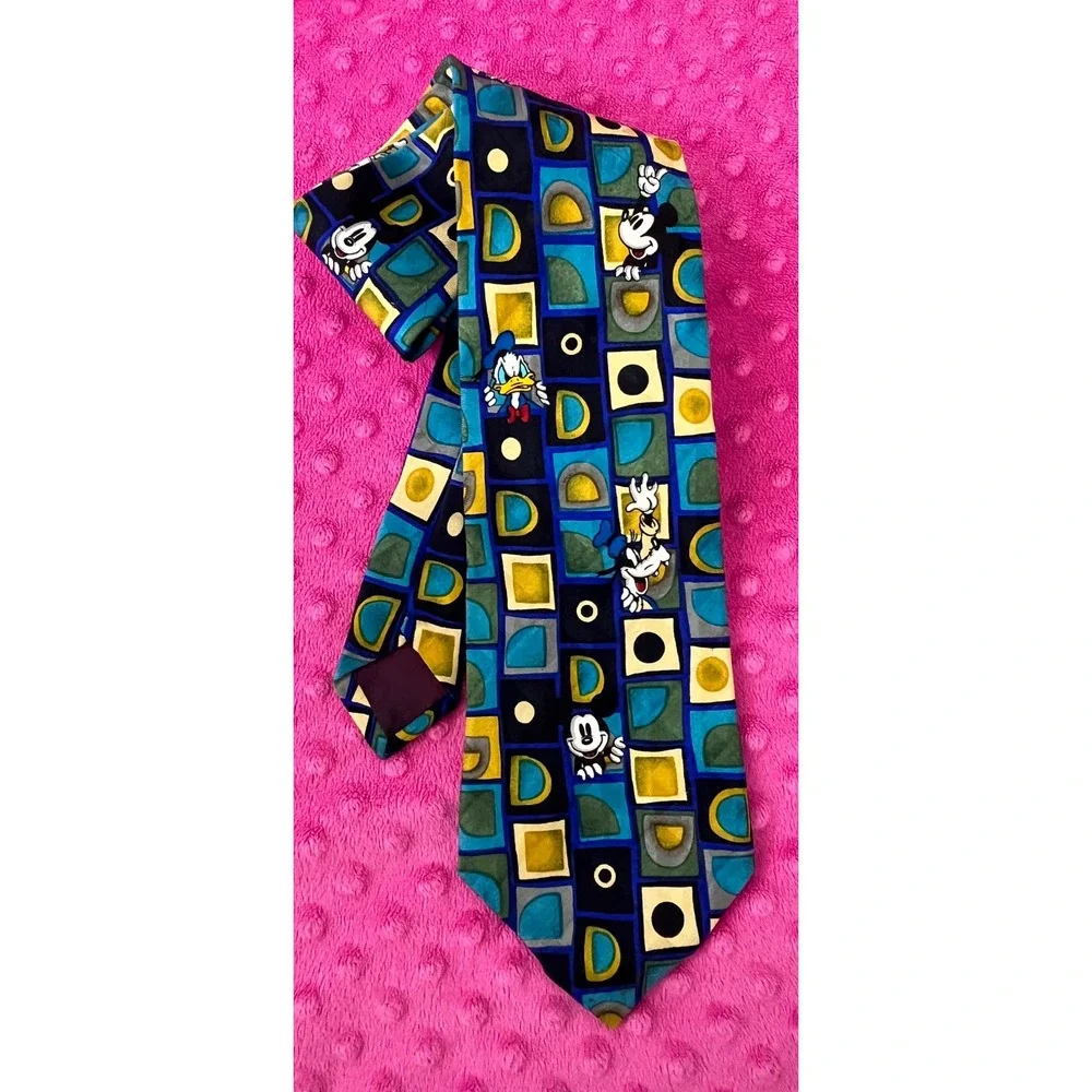 The Disney Store Silk‎ Tie Mens Blue Geometric Mickey Donald Goofy Vintage